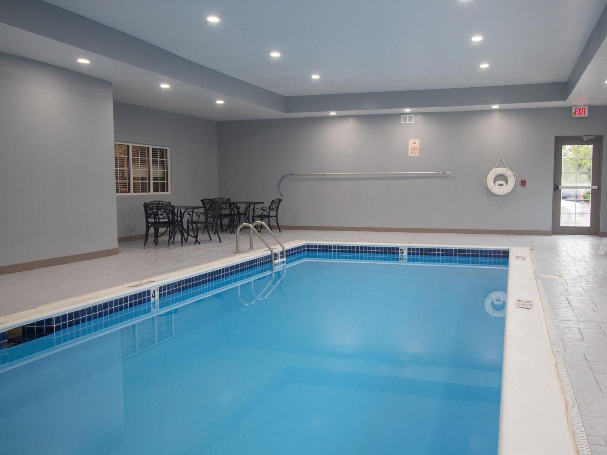 Candlewood Suites Louisville North By Ihg Clarksville Kültér fotó