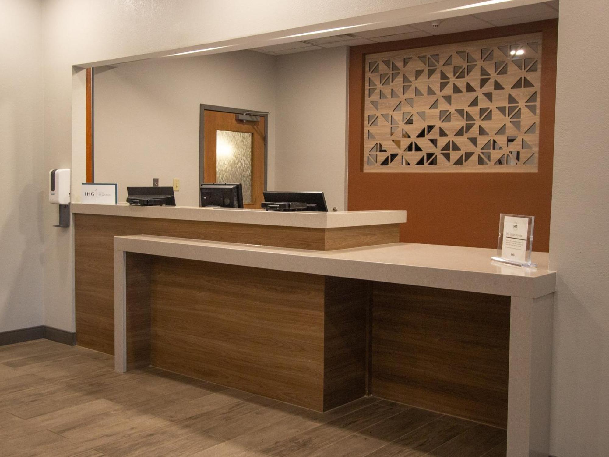 Candlewood Suites Louisville North By Ihg Clarksville Kültér fotó